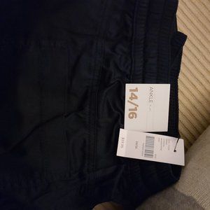 Lane Bryant Navy Blue Pull On Cargo Capris